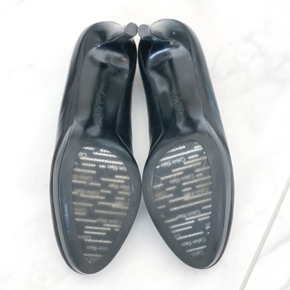 Black leather Calvin Klein heels - Picture 4 of 5